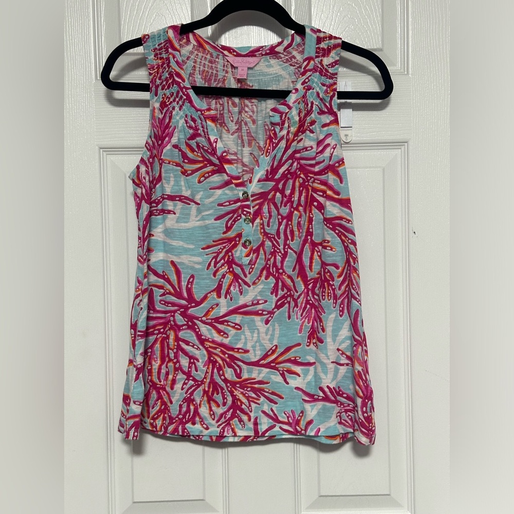 Lilly Pulitzer Essie top